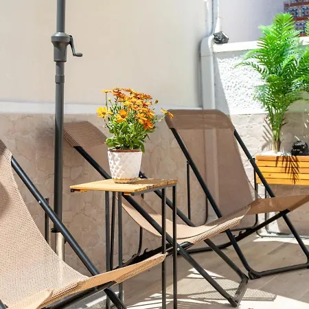 Apartmán Modern And Stylish 1: Terrace And Pool *