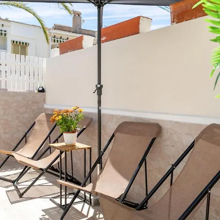 Modern And Stylish 1: Terrace And Pool Apartamento